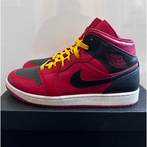 Air Jordan 1 Mid